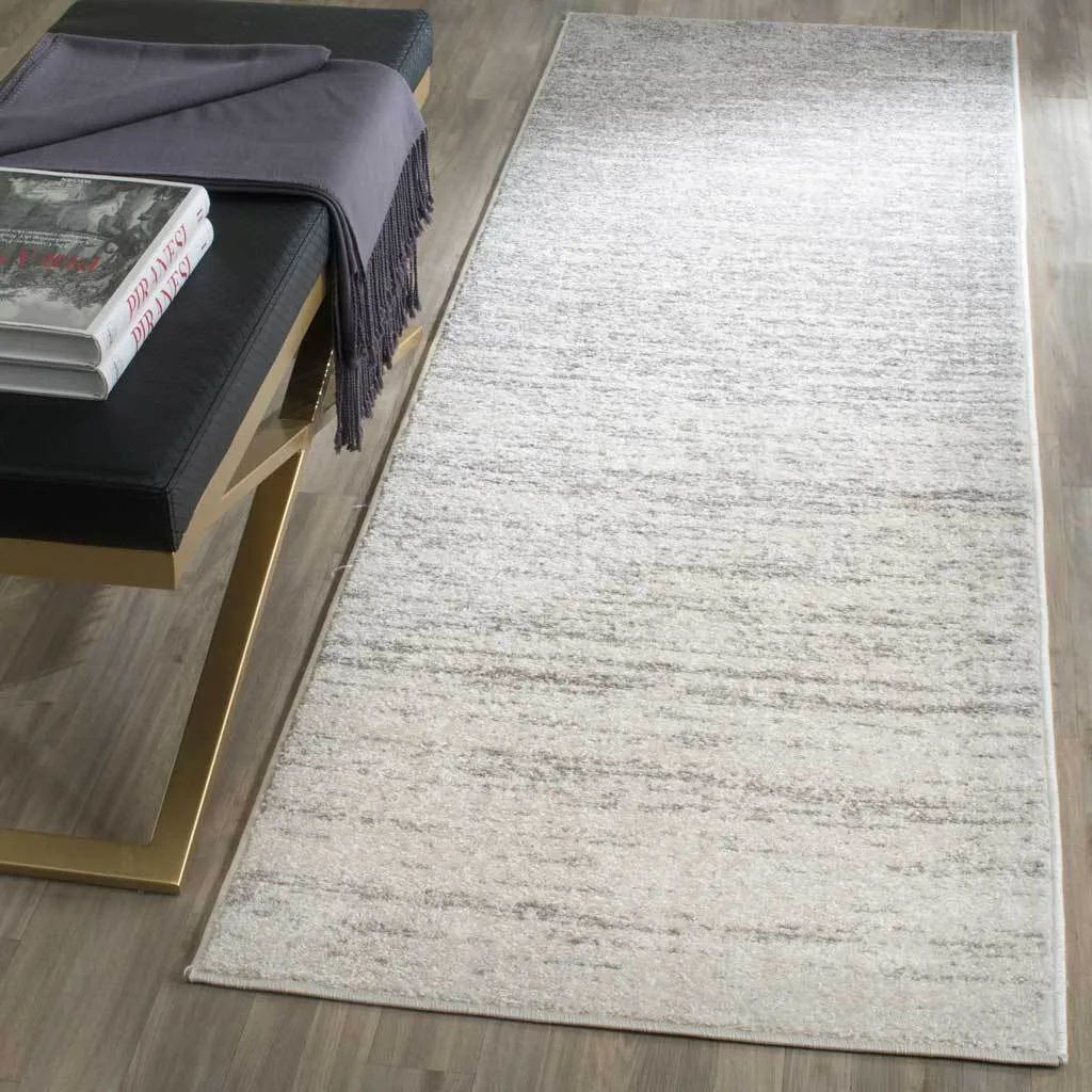 Adirondack Gradient Ivory/Silver Runner Rug