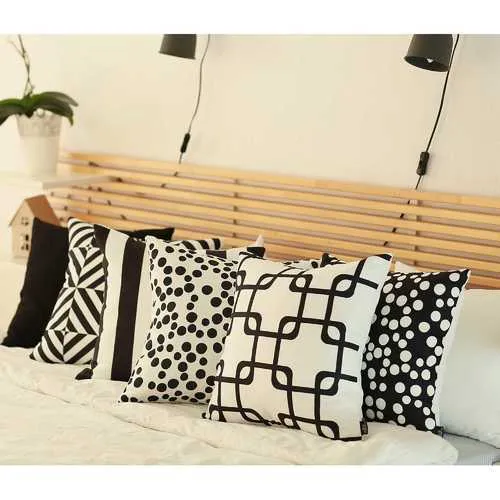 Black and White Geometric Diagram Decorative Throw Pillow Cover