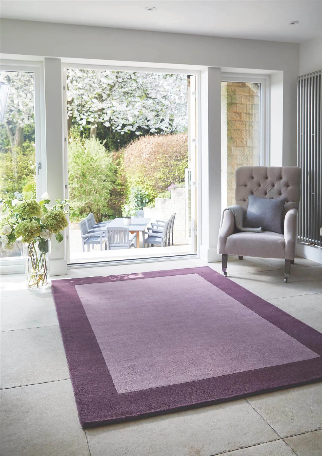 Bordered Mauve Wool Rug