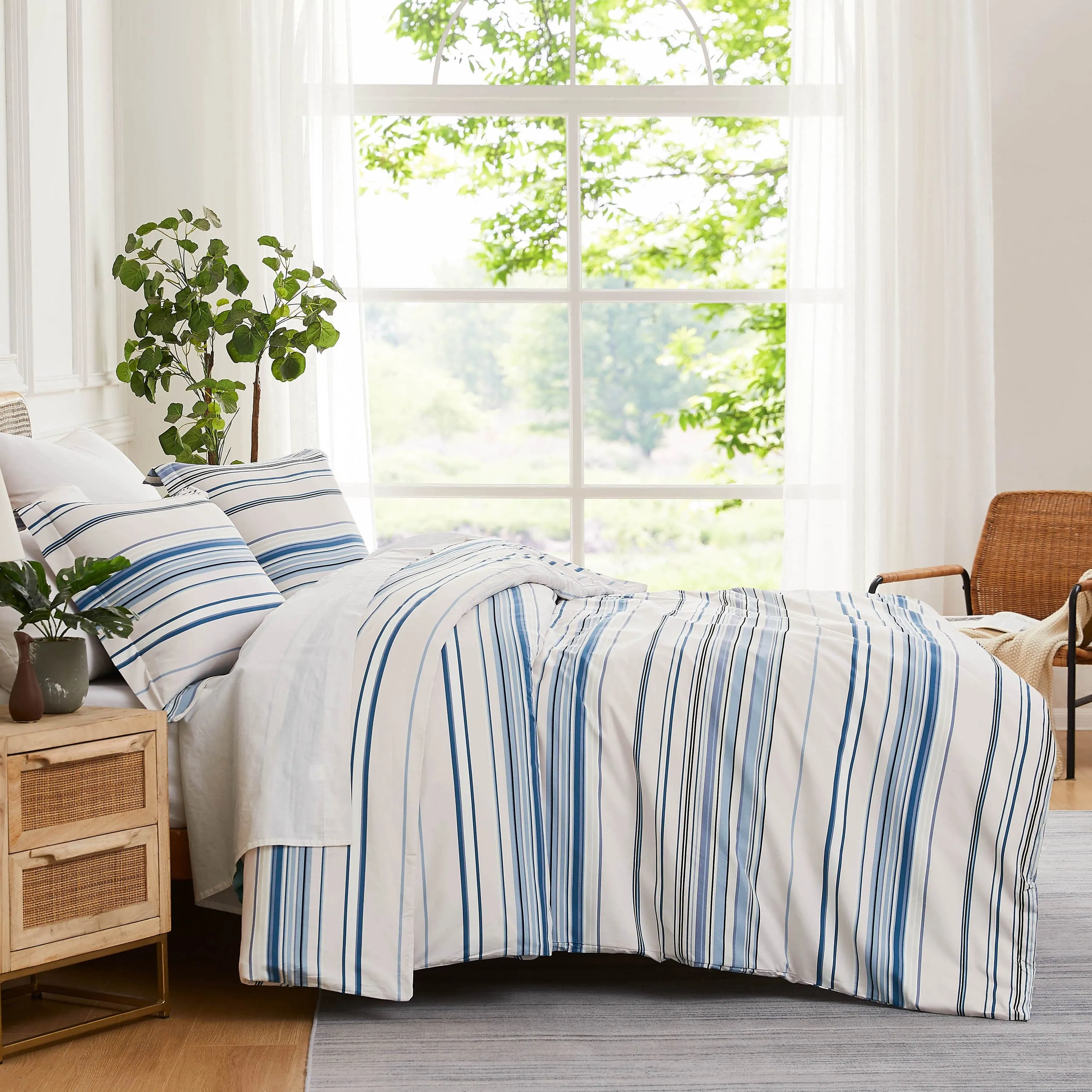 Coastal Stripes Comforter Set