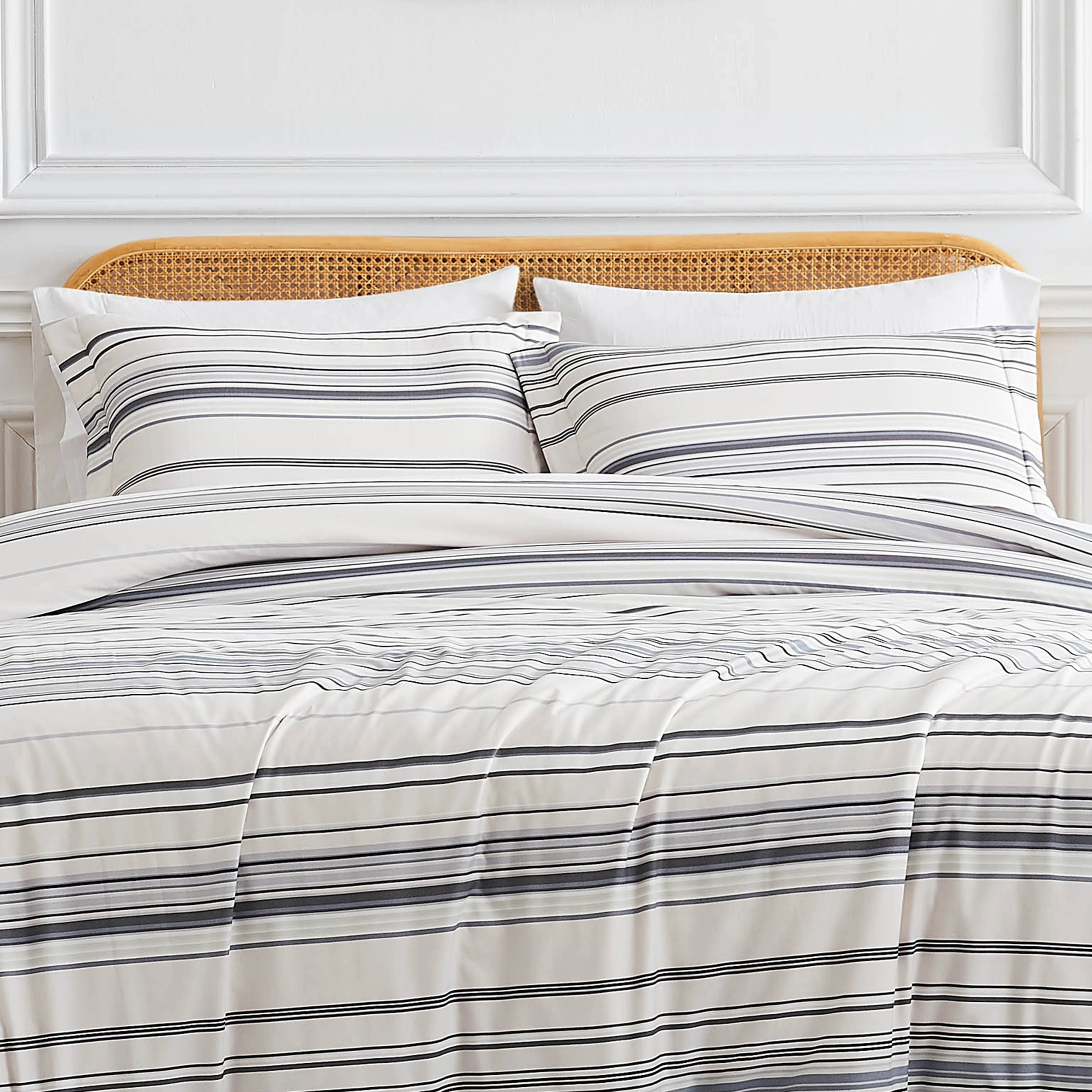 Coastal Stripes Comforter Set