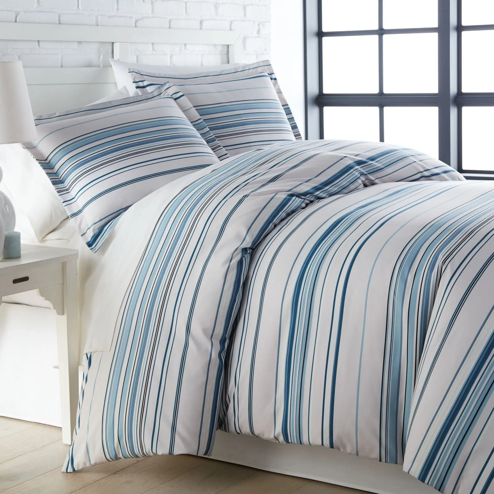 Coastal Stripes Comforter Set