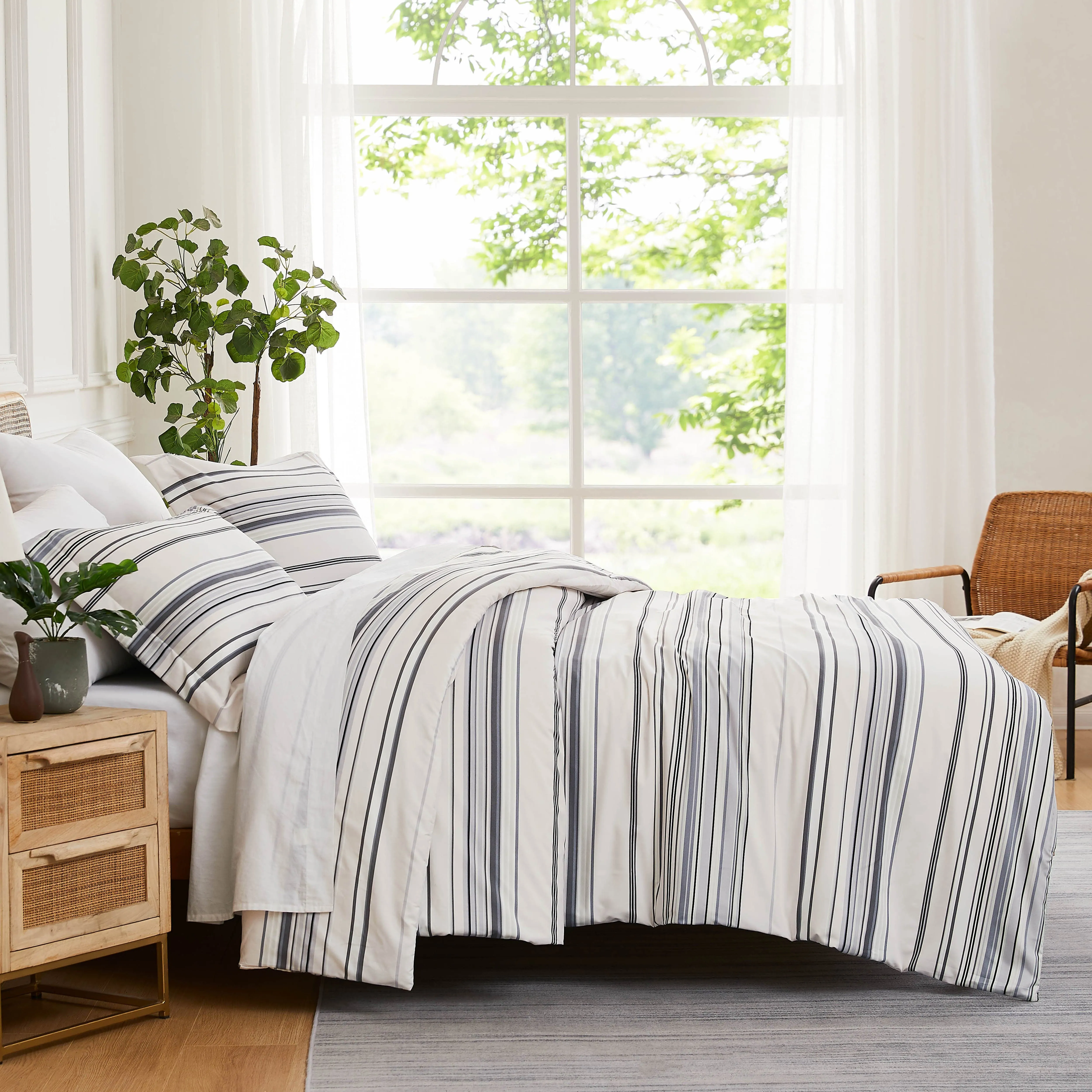 Coastal Stripes Comforter Set