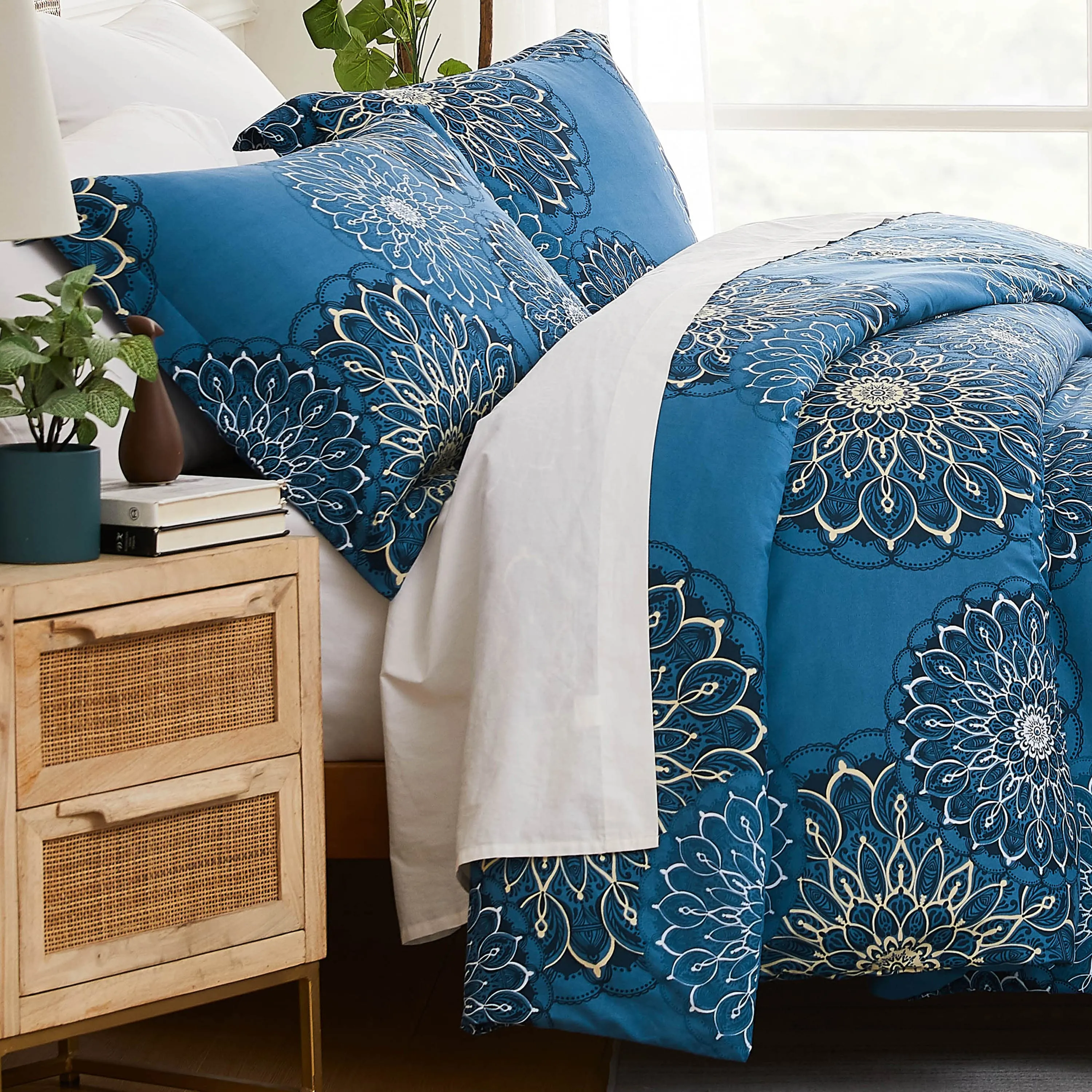 Midnight Floral Comforter Set