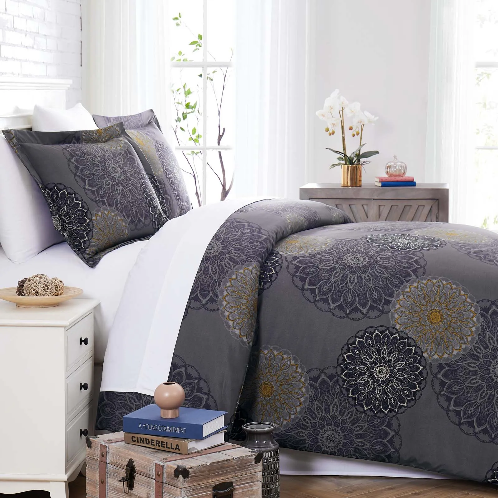 Midnight Floral Comforter Set