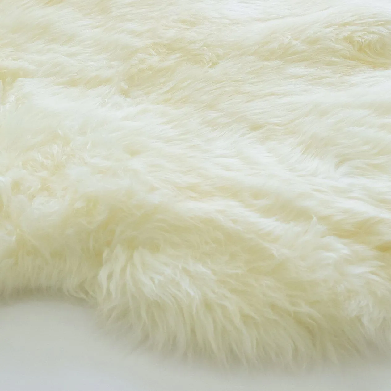 Sheepskin Rug - Ivory - Super Double Length (200x60-65cm) - Long Wool Australian Merino Sheepskin