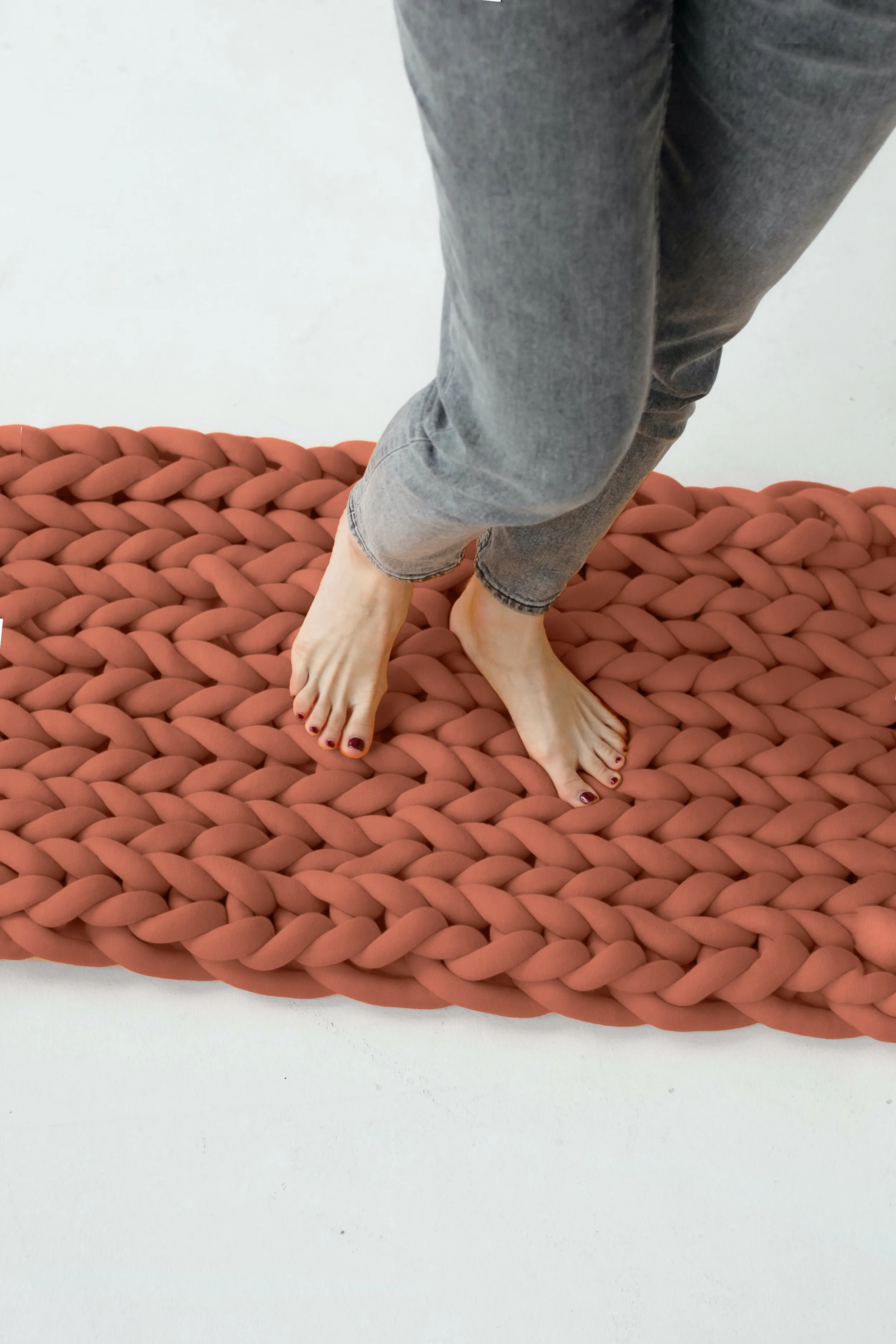 Tube yarn rug, medium 24”x32” (60x80 cm)